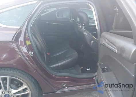 2013 Ford Fusion Titanium z USA, uszkodzony, nr VIN 3FA6P0D98DR279160